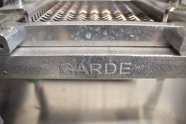 Garde Metal Commercial Countertop Lettuce Head Cutter.  - Image 6 of 6