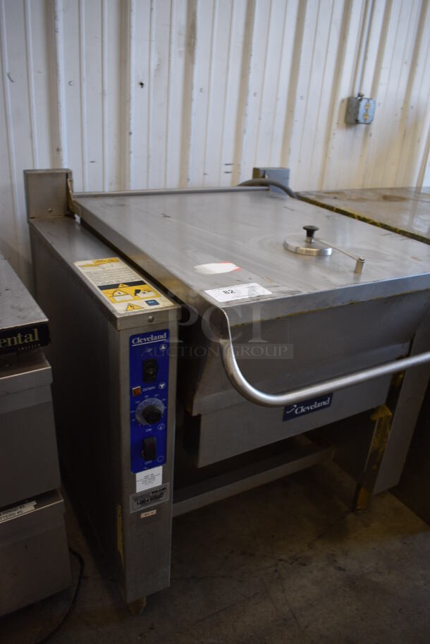 Cleveland SEL-30-T4 Stainless Steel Commercial Floor Style Electric Powered Braising Pan. 480 Volts, 3 Phase. 37x39x40 - Image 6 of 9