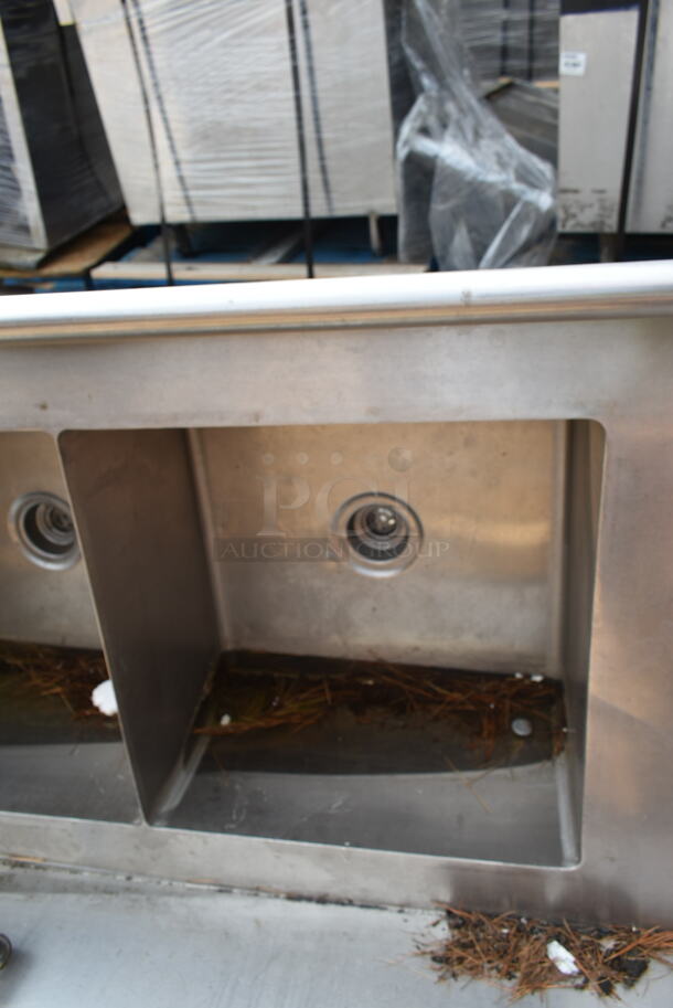 Stainless Steel Commercial 3 Bay Sink. Missing Right Side H Legs. Bays 20x20x12.  - Image 4 of 8