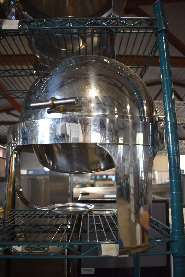 5 Various Metal Chafing Dishes. Includes 17x18x19. 5 Times Your Bid! - Image 3 of 9