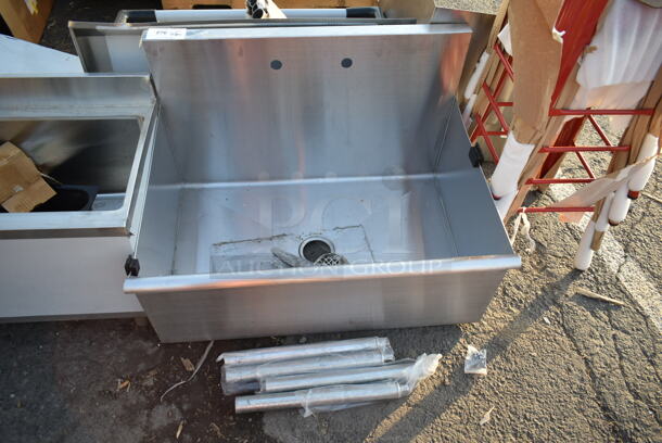 BRAND NEW SCRATCH AND DENT! Stainless Steel Single Bay Sink. 