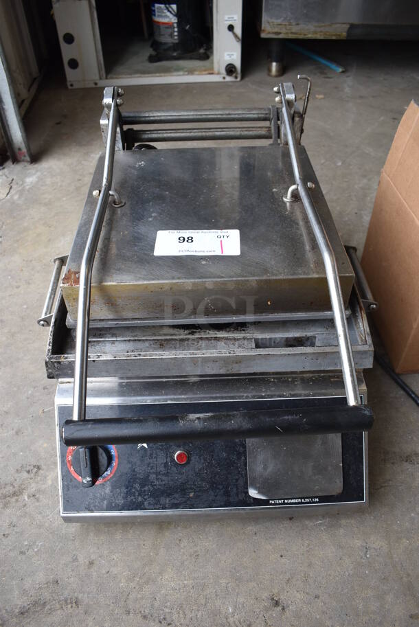 Star Pro-Max Stainless Steel Commercial Countertop Panini Press. 20x25x15. Tested and Working!