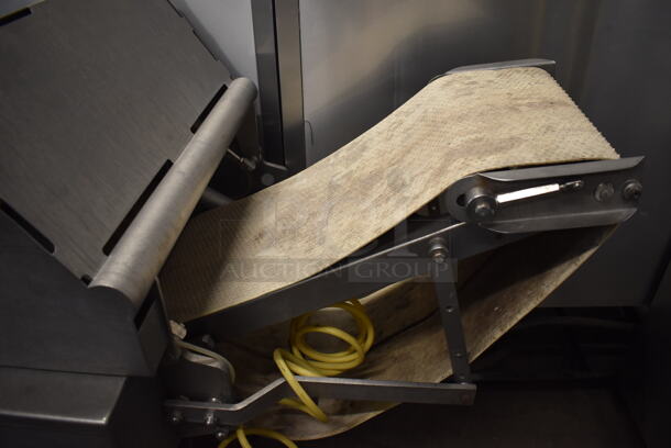 Townsend 9000 Stainless Steel Commercial Floor Style Automatic Membrane Skinner on Commercial Casters. 125-250 Volts, 1 Phase. 80x29x54 - Image 3 of 7