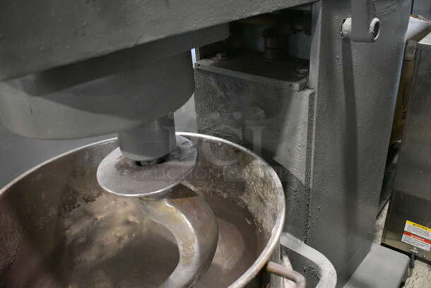Blakeslee Model 11 Metal Commercial Floor Style 80 Quart Planetary Dough Mixer w/ Stainless Steel Mixing Bowl and Dough Hook Attachment. 208 Volts, 3 Phase. 30x43x58 - Image 5 of 9