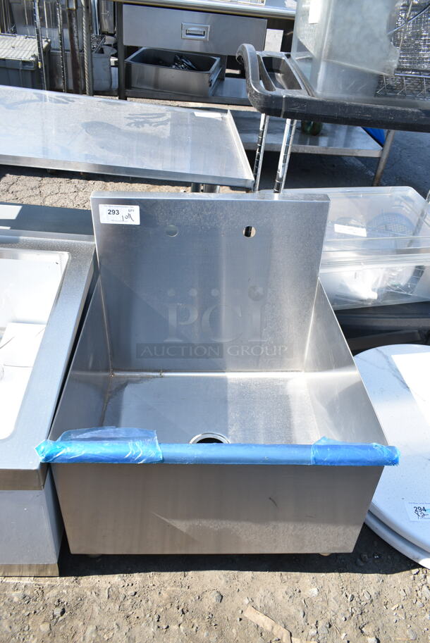 BRAND NEW SCRATCH AND DENT! Stainless Steel Single Bay Sink. No Legs.  - Image 2 of 5