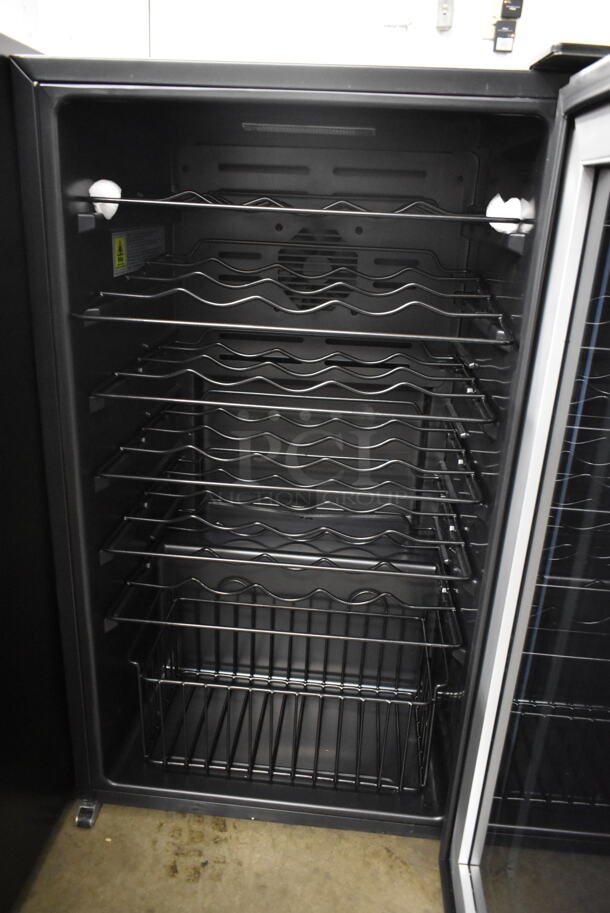 BRAND NEW SCRATCH AND DENT! Avanti WC34T2P Stainless Steel 20 inch Wide 34 Bottle Capacity Freestanding Wine Cooler Merchandiser. 115 Volts, 1 Phase. Tested and Working! - Image 3 of 4