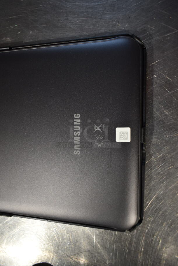 Samsung Tablet.  - Image 4 of 4