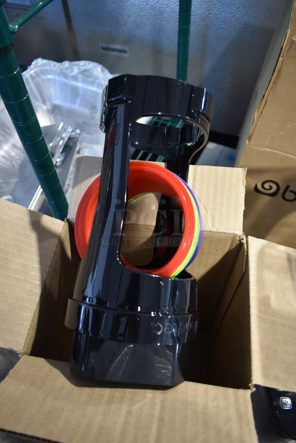 BRAND NEW SCRATCH AND DENT! 2023 Blendtec CQB2 Metal Commercial Countertop Drink Blender w/ Poly Dome Cover. 120 Volts, 1 Phase. Tested and Working! - Image 10 of 11