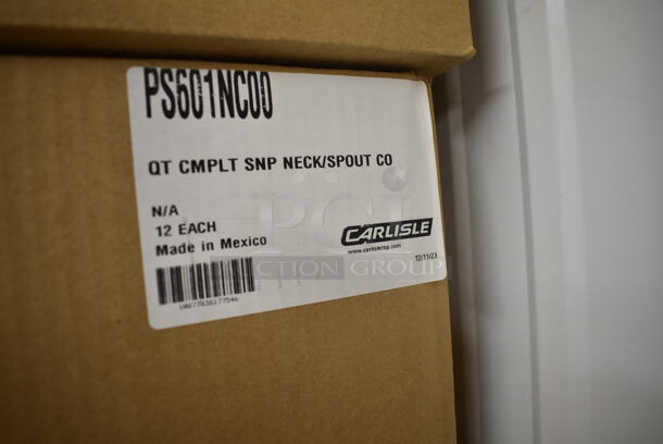 5 Boxes of 12 BRAND NEW SCRATCH AND DENT! Carlisle Store N' Pour PourPlus 1 Qt. Container with Assorted Spout / Neck and Cap PS601NC00. 5 Times Your Bid! - Image 6 of 8