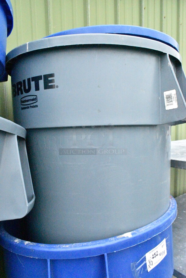 9 Various Poly Trash Cand Including Rubbermaid Brute. 9 Times Your Bid!  - Image 2 of 12