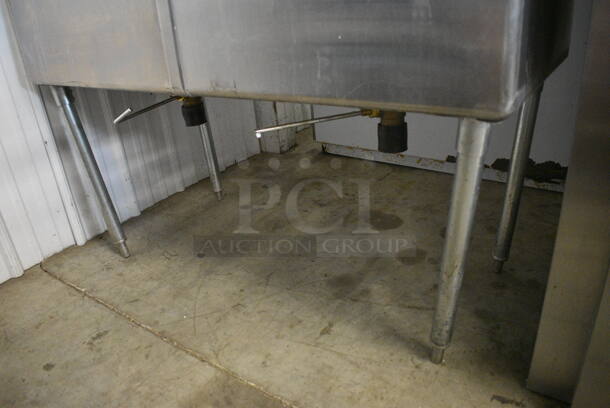 Stainless Steel Commercial 2 Bay Sink. Comes w/ Faucet and Handles. 53x29x46. Bays 24x24x14 - Image 4 of 5