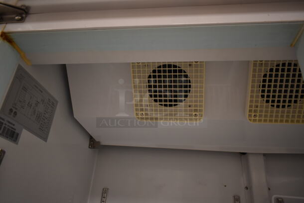 LIKE NEW! Avantco 178GDC40 Metal Commercial 2 Door Reach In Cooler Merchandiser w/ Poly Coated Racks on Commercial Casters. 115 Volts, 1 Phase. Tested and Working! - Image 9 of 10