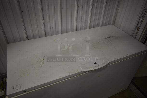 2017 Kenmore 253.12812510 Metal Chest Freezer w/ Hinge Lid. 115 Volts, 1 Phase. Tested and Working! - Image 2 of 4