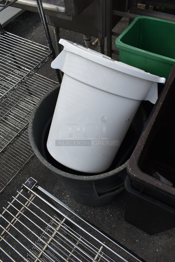 7 Trash Cans Including 5 Poly Slim Jim Trash Cans; Gray, Green, Brown and Black. 7 Times Your Bid! - Image 3 of 5