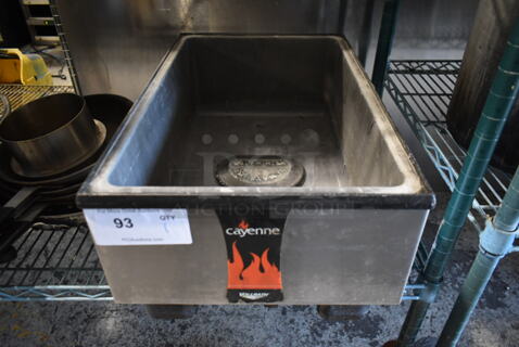 Vollrath Cayenne 1001 Stainless Steel Commercial Countertop Electric Powered Food Warmer. 120 Volts, 1 Phase. Tested and Working!