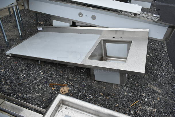 BRAND NEW SCRATCH AND DENT! Regency 600ST3072R Stainless Steel Commercial Table w/ Sink Bay. No Legs. - Image 1 of 4
