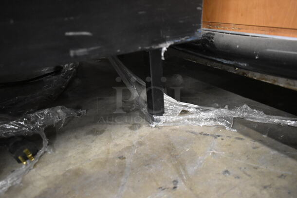 Metal Commercial Floor Style Bakery Display Case Merchandiser. - Image 3 of 6