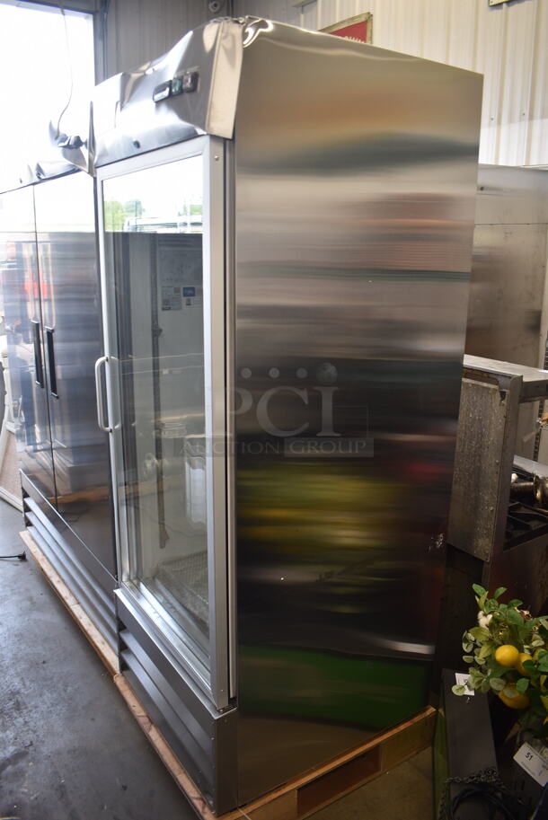 BRAND NEW SCRATCH AND DENT! Avantco 178A23RGHC Commercial Stainless Steel Single Glass Door Reach-In Cooler. 115V. Tested and Working! - Image 3 of 7