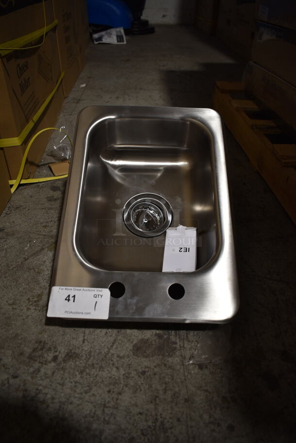 BRAND NEW SCRATCH AND DENT! Stainless Steel Commercial Single Bay Drop In Sink.