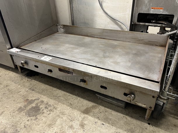 Garland Stainless Steel Commercial Countertop Natural Gas Powered Flat Top Griddle. 48x28x14