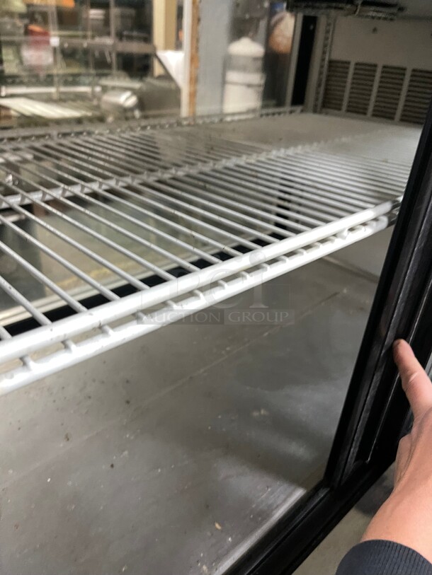 Working! Silver King SKDC48 - 48 inch Commercial Refrigerated Counter Top Display Case  (Pie and Salad Case ) 115 Volt NSF Tested and Working! - Image 7 of 10
