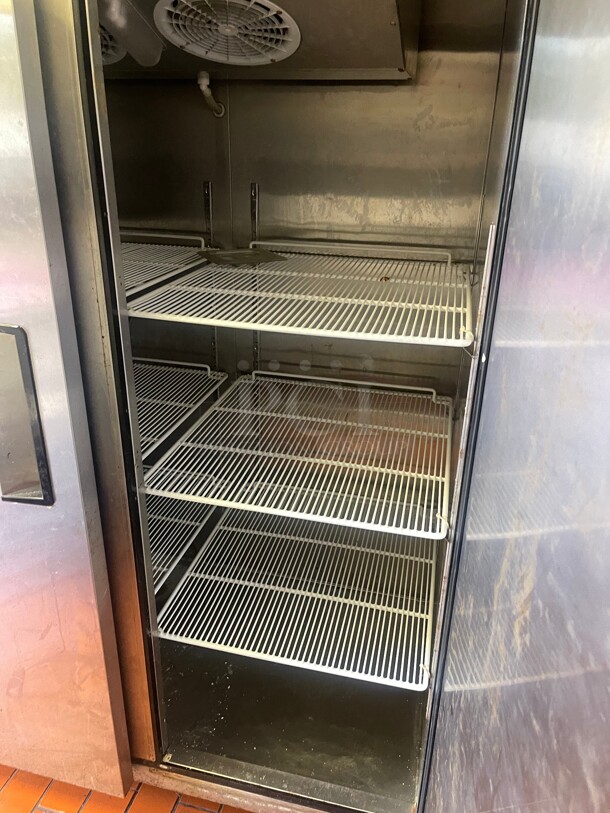 Working! Atosa MBF8005 44.5 Cu.ft Double Door Top Mount Commercial Reach-In Refrigerator NSF 115 Volt Tesed and Working! - Image 6 of 9