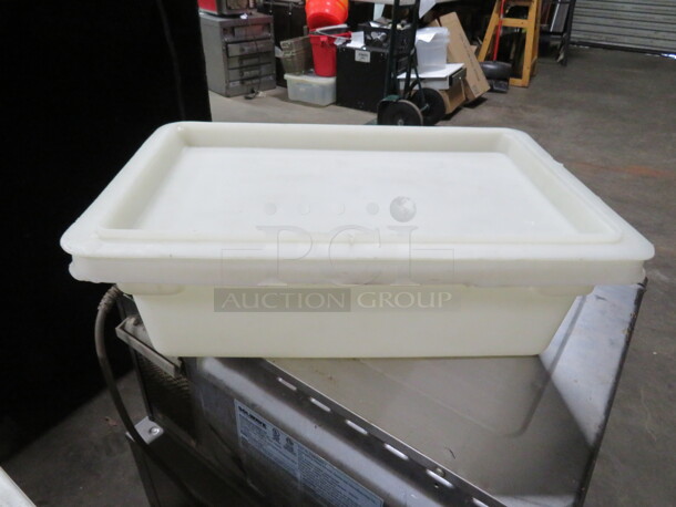 One 3.5 Gallon Food Storage Container With Lid.