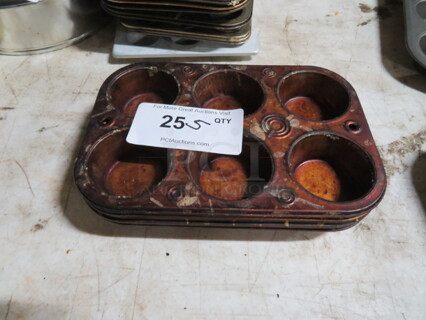 6 Hole Muffin Tin. 5XBID