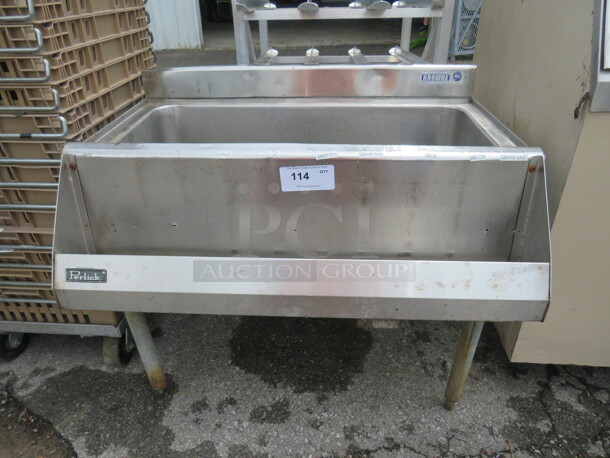 One Stainless Steel Krowne Ice Well With Perlick Bottle Rail. 36X24X33 - Image 1 of 1