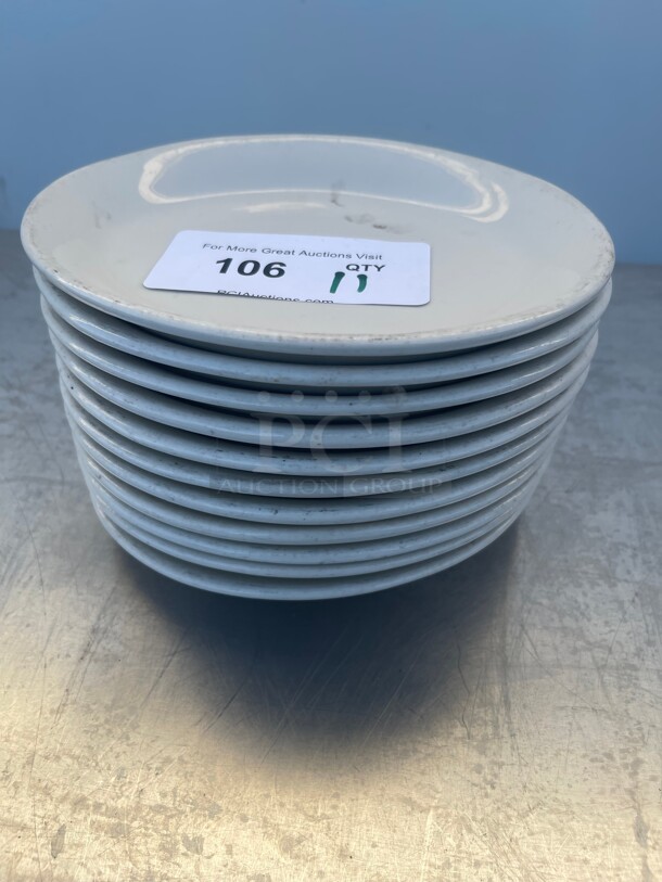 Tuxton ALA-104 Alaska 8 inch Bright White Wide Rim Rolled Edge China Plate NSF - Image 1 of 7