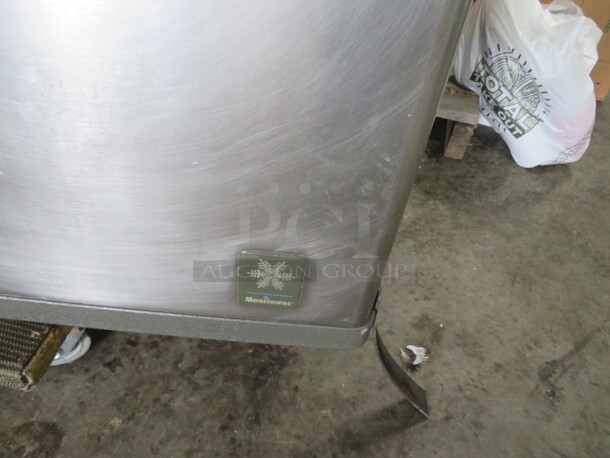 One Manitowic Ice Maker With Remote. 208-230 Volt. Model# QY1394N. Remote #JC1395. WORKING WHEN REMOVED! - Image 2 of 4