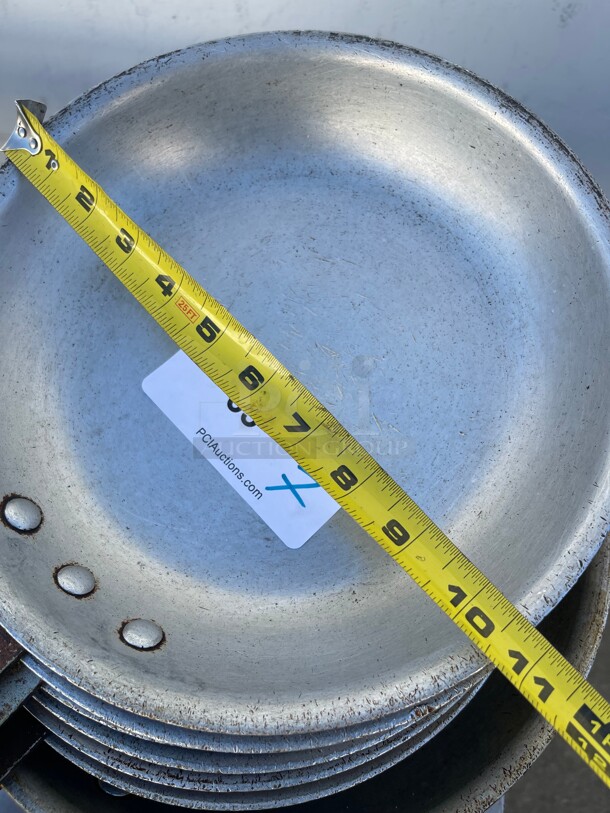 Clean! Commercial Frying Pans NSF Great For Any Braising or Frying Need  - Image 5 of 6