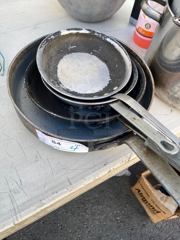 Commercial Heavy Duty Assorted Frying Pans - Image 2 of 3