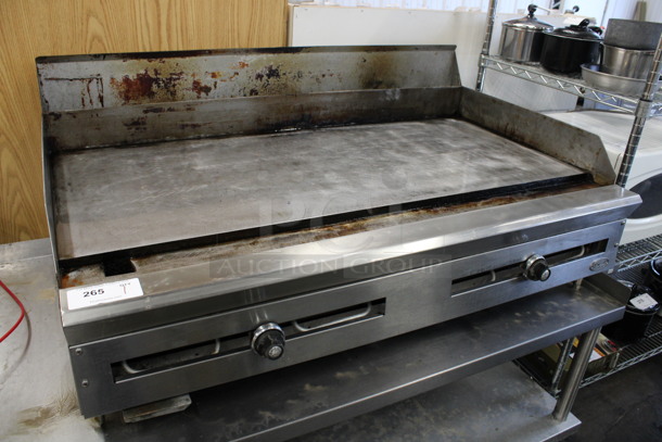 DCS Stainless Steel Commercial Countertop Natural Gas Powered Flat Top Griddle. 48x30x20
