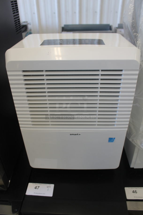 BRAND NEW SCRATCH AND DENT! Smart+ D-40ES Metal 40 Pint Energy Efficient Direct Drain Dehumidifier 115 Volts, 1 Phase. Tested and Working! - Image 1 of 7