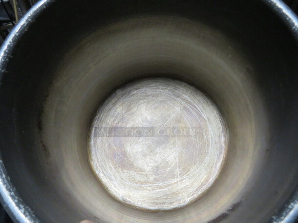 One Aluminum Stock Pot. 11X9 - Image 2 of 2