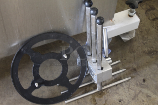 2021 Hualing HB-350 Stainless Steel Commercial Floor Style Heavy Duty Slicer. 110 Volts, 1 Phase. Tested and Powers On But Parts Do Not Move - Image 2 of 6