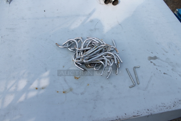 BRAND NEW SCRATCH AND DENT! Regency 600WT30X96SS 16-Gauge 304 Stainless Steel Commercial Table.  - Image 2 of 4