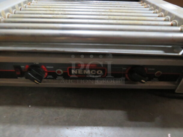 One Working Nemco Roll A Grill Hot Dog Roller. 22.5X16X7 - Image 3 of 3