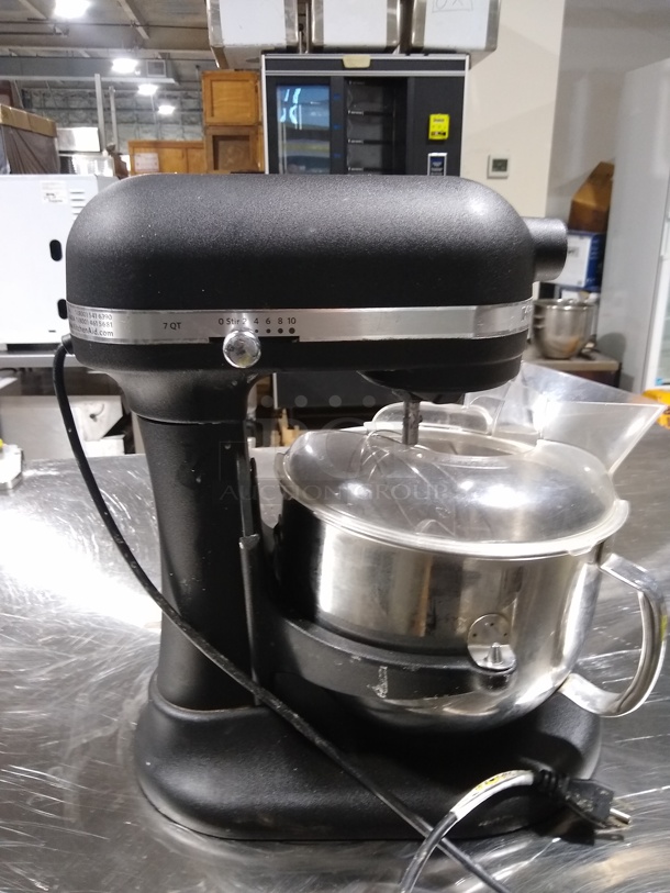 Kitchen Aid Mixer with Stainless Steel Bowl / Black
 - Image 4 of 4