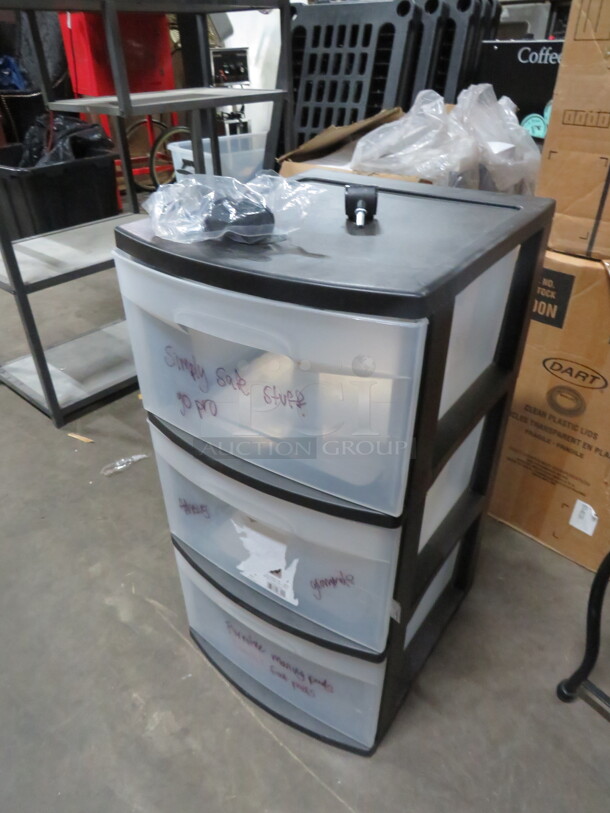 One Sterlite 3 Drawer Shelving With Casters. Assembly Required For Casters. 12.5X14X24 - Image 2 of 3