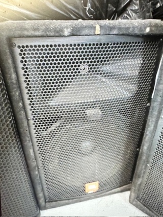 One JBL JAX100 Speaker.