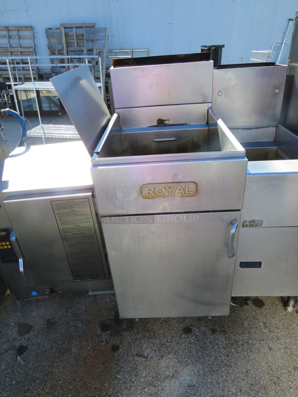 One Royal Stainless Steel Natural Gas Deep Fryer. 19.5X31X46