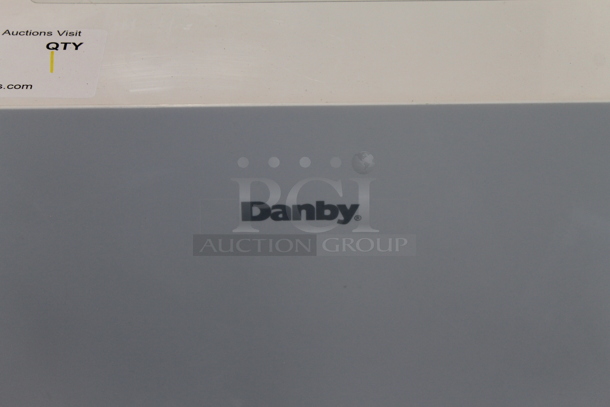BRAND NEW SCRATCH AND DENT! Danby Premiere DDR070BBWDB 70 Pint Energy Star Direct Drain Dehumidifier. 115 Volts, 1 Phase. Tested and Working! - Image 3 of 7