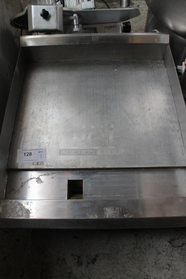 2021 Avantco 177CAG24TG Stainless Steel Commercial Countertop Natural Gas Powered Flat Top Griddle. 35,000 BTU. - Image 2 of 8