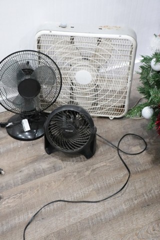 Plug-in Fans
Qty 3
Your Bid x 3