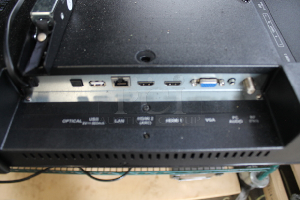 Element E2SW5018 50" LED Full HDTV Television. 100-240 Volts, 1 Phase. Buyer Must Pick Up - We Will Not Ship This Item. Tested and Working! - Image 6 of 7