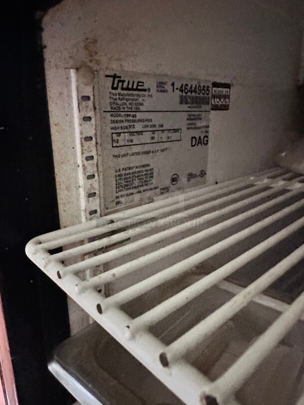 Working! True TPP-93 93 inch Commercial Pizza Prep Table w/ Refrigerated Base, w/ Double Shelves 115v NSF Tested and Working! - Image 9 of 10