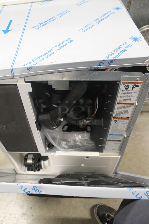 BRAND NEW SCRATCH AND DENT! 2023 Hoshizaki KM-660MAJ Commercial Stainless Steel Ice Maker Head. 115V, 1 Phase.   - Image 7 of 9