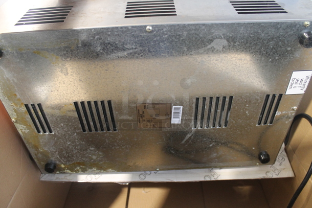 IN ORIGINAL BOX! Avantco Stainless Steel Commercial Food Warmer. 120 Volts, 1 Phase. Tested and Working! - Image 8 of 8